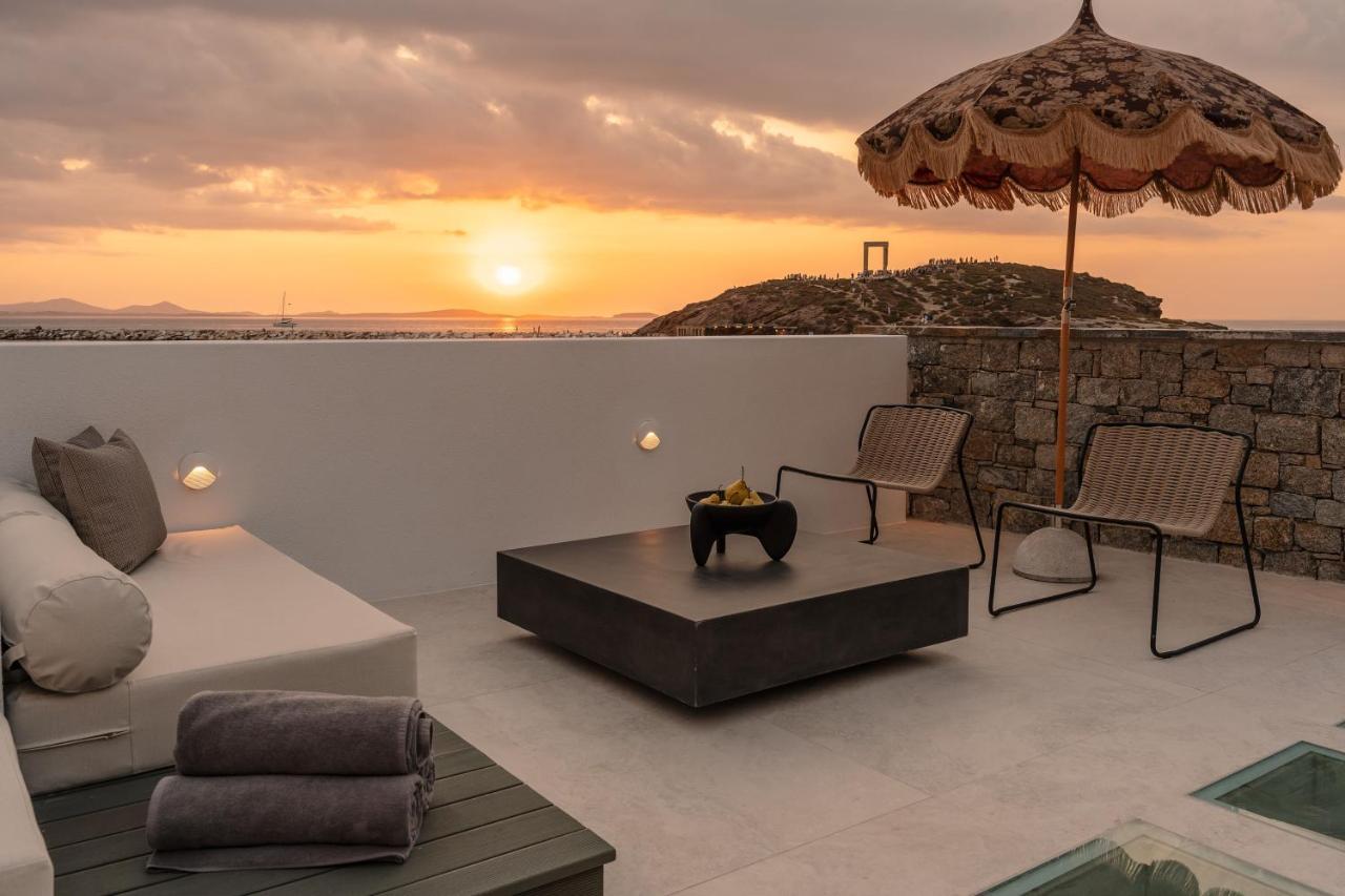 Naxos Rhyton Hotel Naxos City ภายนอก รูปภาพ