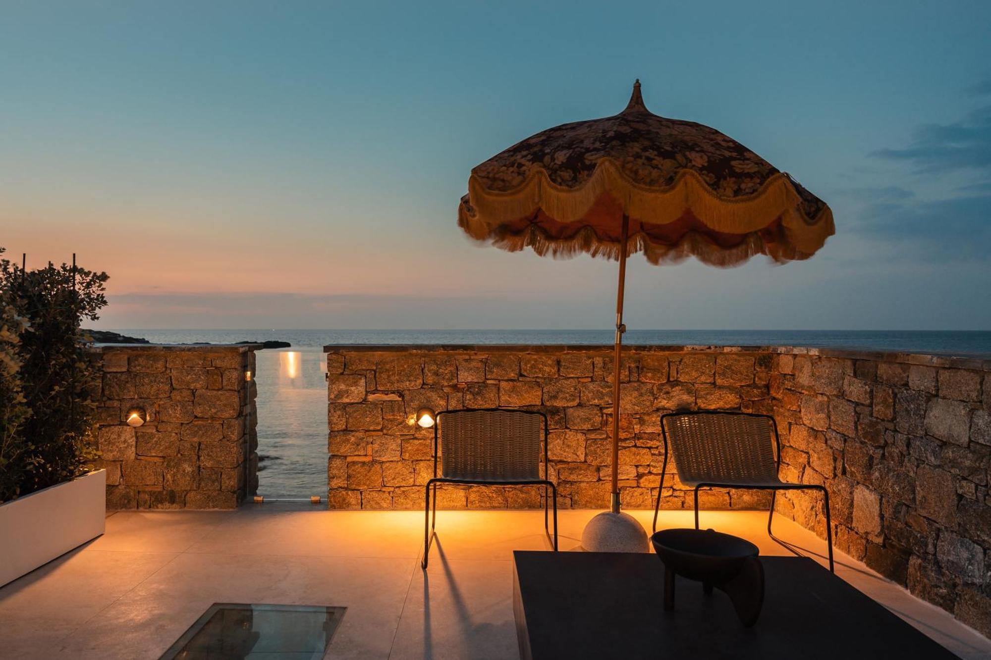 Naxos Rhyton Hotel Naxos City ภายนอก รูปภาพ
